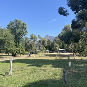 Grampians Paradise Camping & Caravan  Parkland