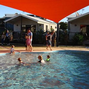 Poolside villas at Broadwater Tourist Park, Gold Coast