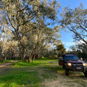 Ovens Rv - River Rd Reserve