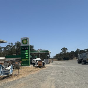 Clermont BP Roadhouse