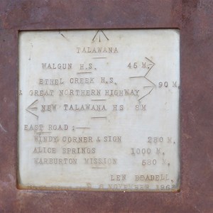 Replica plaque