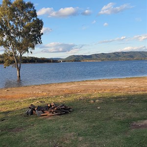 Lake Burrendong State Park