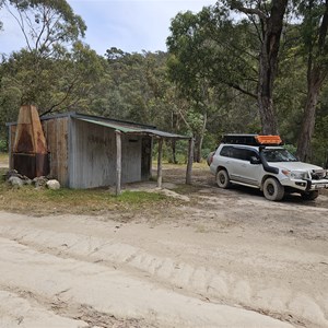 McIntyres Hut