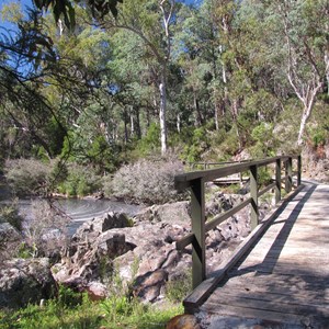 Track to tunnel