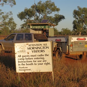 Radio contact shed