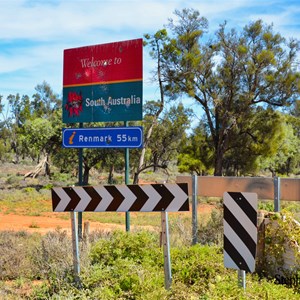 SA-NSW Border Monument