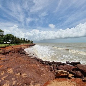 Dundee Beach