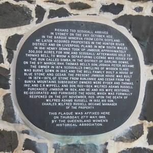 Plaque