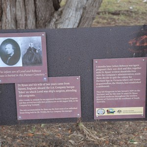 Historic Kingscote Cemetry 