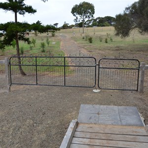 Historic Kingscote Cemetry 