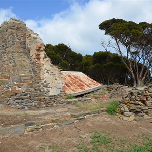 Harry Bates Cotage - Ruin