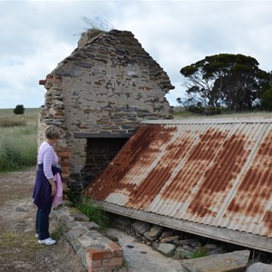 Harry Bates Cotage - Ruin