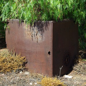 Lake Bonney Hotel Ruins