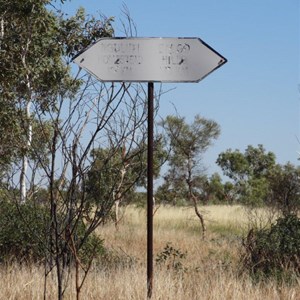 Bloodwood Bore - Balgo-Ngulupi Track