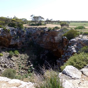 Weebubbie Cave