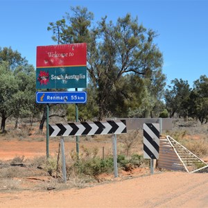 State Border Wentworth Road