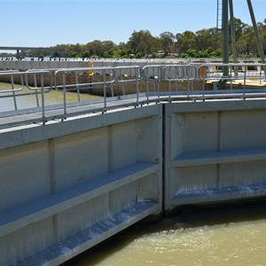 Weir & Lock 1 - Blanchtown 