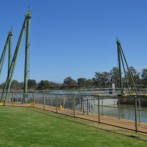 Lock 5 and Weir Renmark