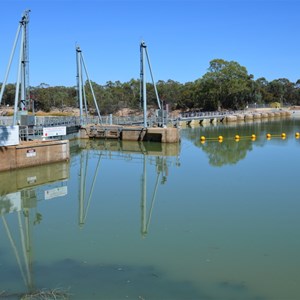 Lock 4 & Weir - Bookpurnong