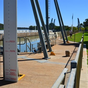 Lock 4 & Weir - Bookpurnong