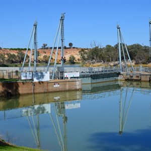 Lock 4 & Weir - Bookpurnong