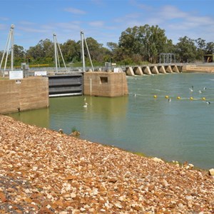 Lock 3 & Weir - Overland Corner