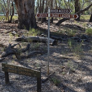 Snake Lagoon Track Turn Off - Lock 8 Track 