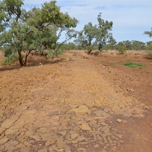 Combo Waterhole Carpark well defined track to follow to the waterhole