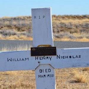 Roadside Grave 