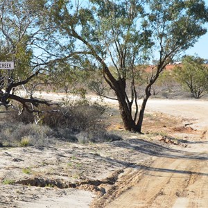 Strzelecki Creek Crossing - Innamincka