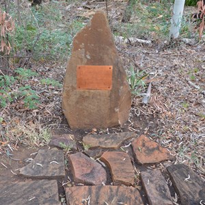 Alfred Wavell Memorial Cairn 
