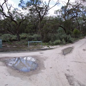 Campsites 1 & Booky Cliffs Turn Off Katarapko National Park 