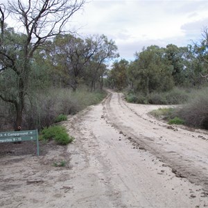 Lock 4 Campround & 9 - 15 Turn Off Katarapko National Park