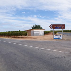 Murray River National Park - Katarapko - Eckerts Creek Turn Off 