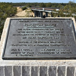 Kingston on Murray Bridge Lookout