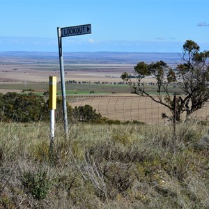 Brooks Lookout Carpark