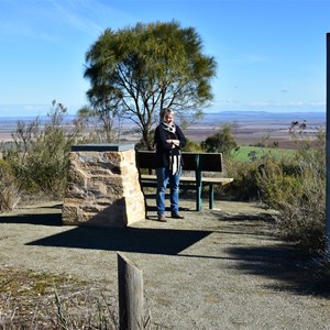 Brooks Lookout 