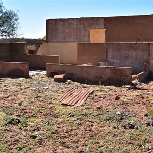 Sundown Outstation Ruins