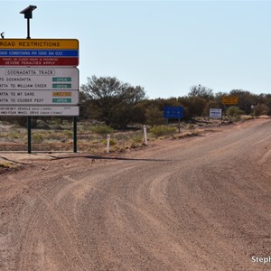 Start of Oodnadatta Track - Marla