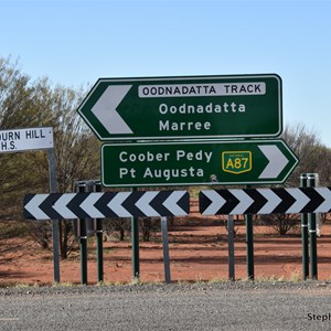 Start of Oodnadatta Track - Marla