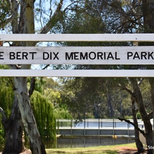 Bert Dix Memorial Riverside Park