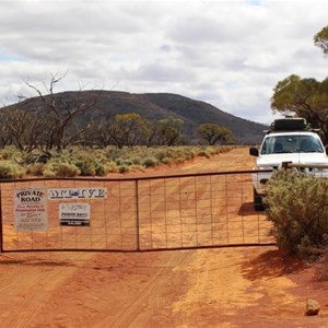 Access gate to Lake Gairdner