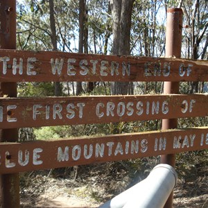 Mt York Lookout the place the early explores Blaxland, lawson, and Wentworth, found a way down the western side of the Blue Mnt's