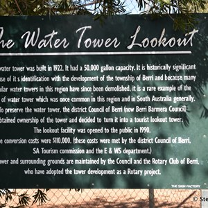 Berri Water Tower Lookout 