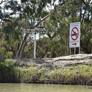 South Australia - New South Wales Murray River Border Marker