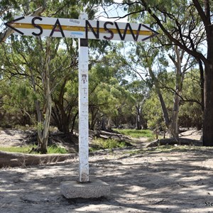 South Australia - New South Wales Murray River Border Marker