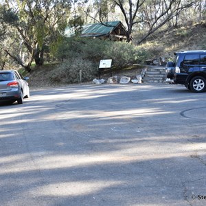 Neagles Rock Carpark