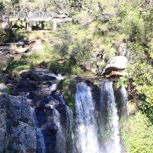 The bridge on the walking track and the top of Queen Mary Falls