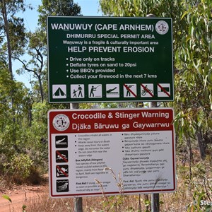 Cape Arnhem Track Information Sign