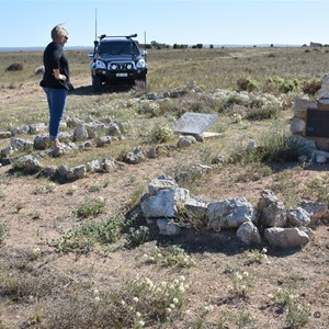 Old Yalata Homestead Cemetery 